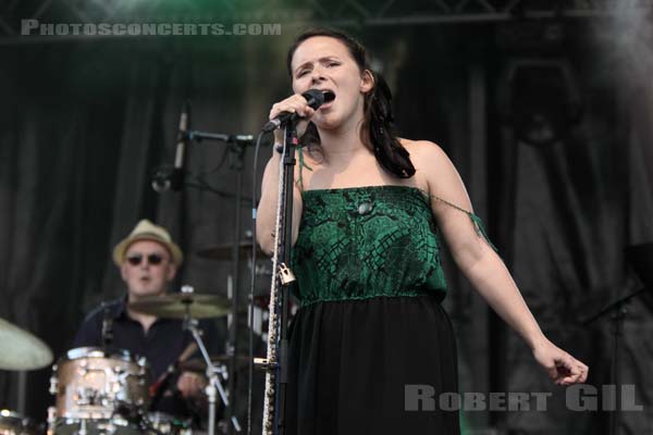 EMILIANA TORRINI - 2009-07-05 - CERGY - Base de Loisirs - Emilíana Torrini Davíðsdóttir